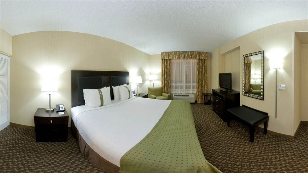 & Memphis-wolfchase Galleria By Ihg